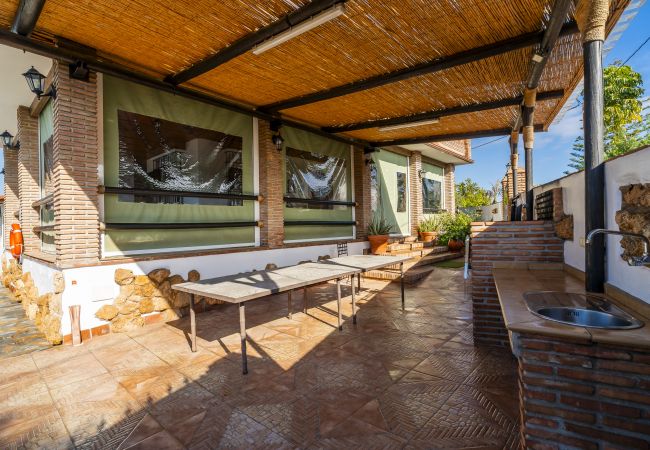 Cottage in Alhaurín el Grande - Cubo's Casa Rural Tirado & Heated Pool