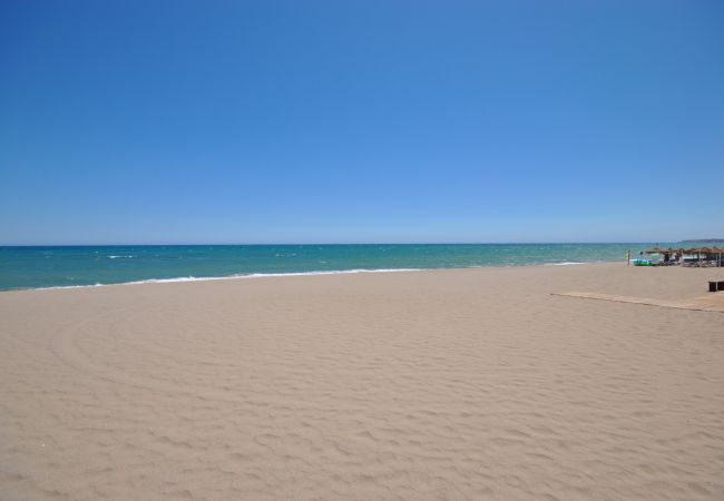 Beach near this apartment in Fuengirola