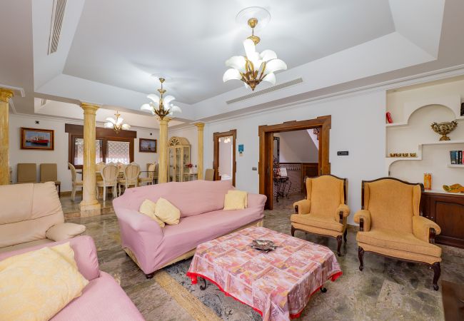 Villa in Estación de Cártama - Cubo's Villa Fina & Minigolf included