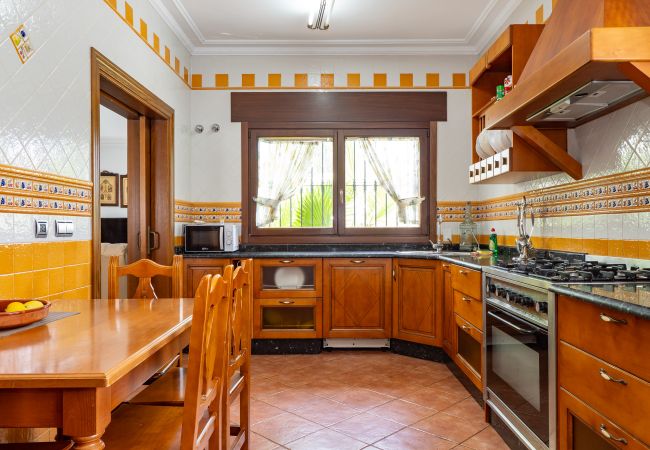 Villa in Estación de Cártama - Cubo's Villa Fina & Minigolf included
