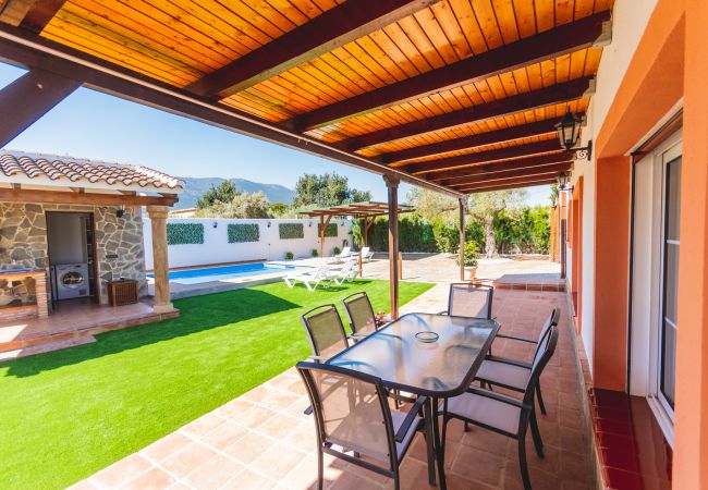 Terrace of this rural house in Alhaurín el Grande