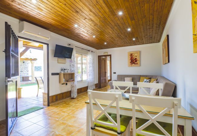 Cottage in Alhaurín el Grande - Cubo's Casa La Dehesilla High Privacy and Pool