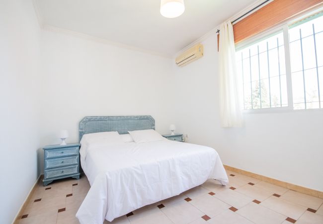 Bedroom of this house in Alhaurín de la Torre