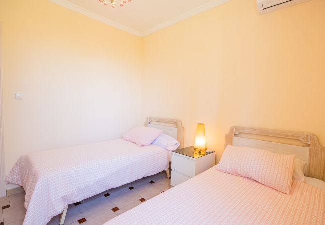 Bedroom of this house in Alhaurín de la Torre