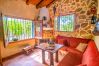 Living room of this rural house in Guaro