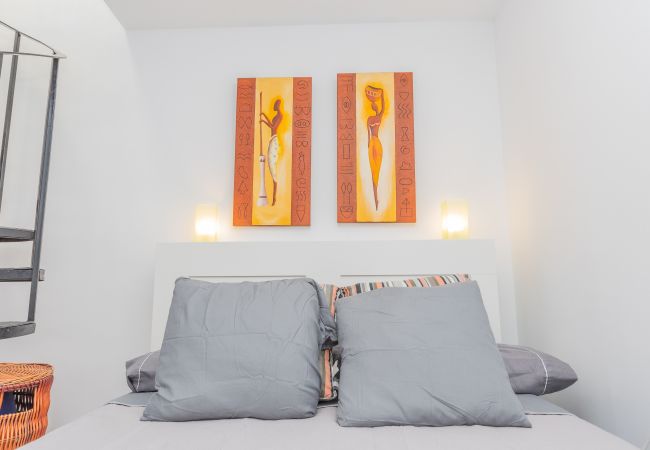 Bedroom for couples in this apartment in Rincón de la Victoria