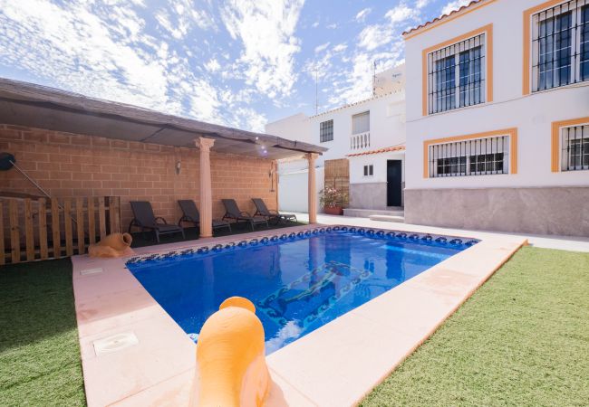 Cottage in Alhaurín el Grande - Cubo's Villa Paraiso