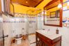Bathroom of this house with fireplace in El Torcal