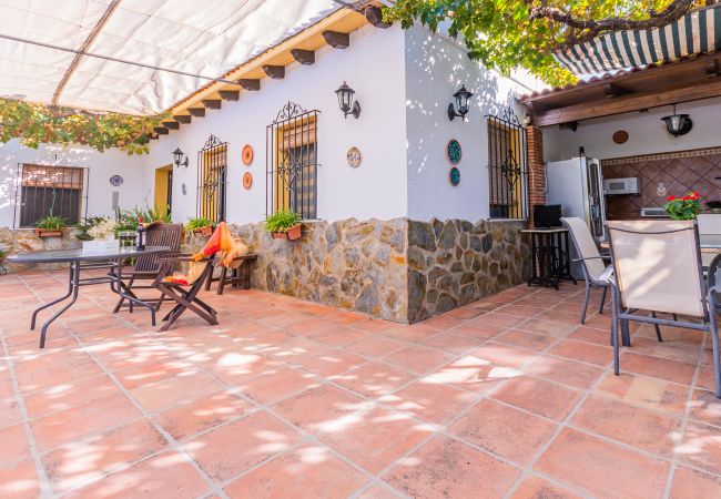 Cottage in Alhaurín el Grande - Cubo's Huertecilla Macias