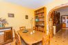 Living room with fireplace of this Finca in Alhaurín de la Torre