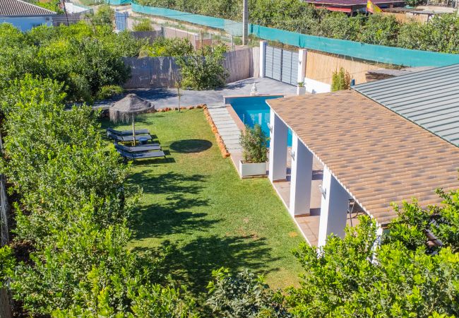 Accommodation with private pool, beautiful exteriors and intimate plot.
