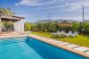 Views of this rural house in Cártama