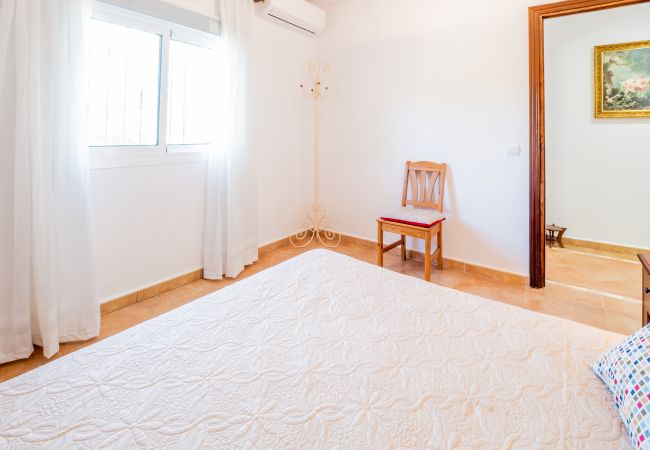 Bedroom of this rural house in Alhaurín el Grande