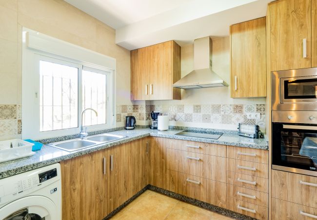 Kitchen of this rural house in Alhaurín el Grande