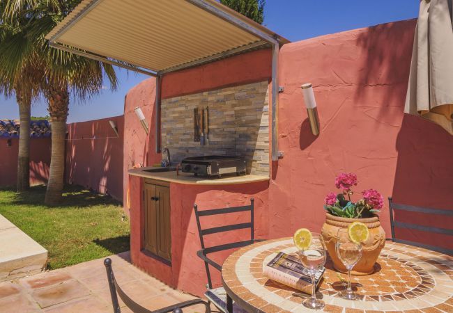 Cottage in Alhaurin de la Torre - Cubo's Finca Las Palmeras