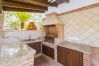 Terrace of this rural house in Pizarra
