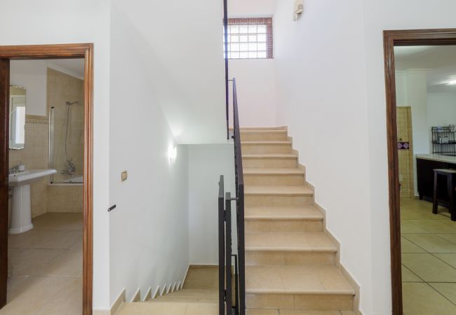 Villa in Alhaurin de la Torre - Cubo's Villa Plumaria de Alhaurin