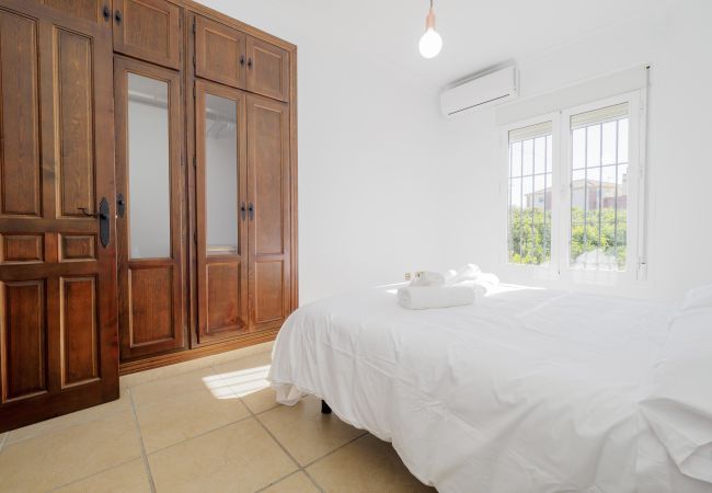 Villa in Alhaurin de la Torre - Cubo's Villa Plumaria de Alhaurin
