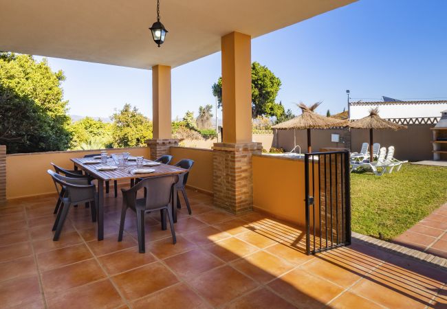 Villa in Alhaurin de la Torre - Cubo's Villa Plumaria de Alhaurin