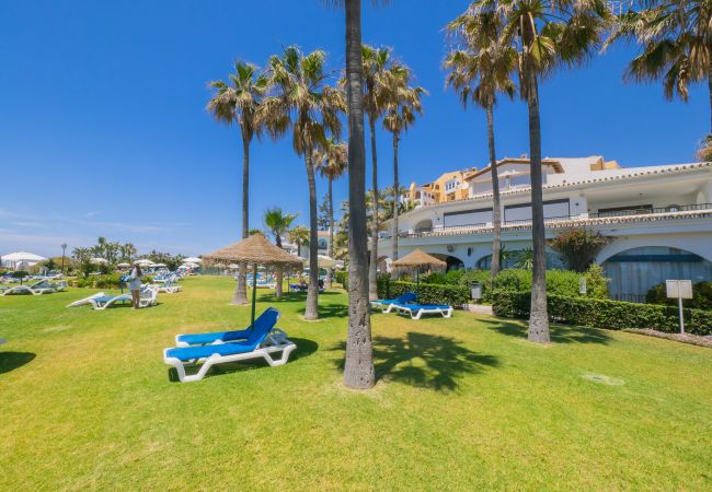 Apartment in Marbella - Cubo's Penthouse Cabopino Port Marbella +Parking