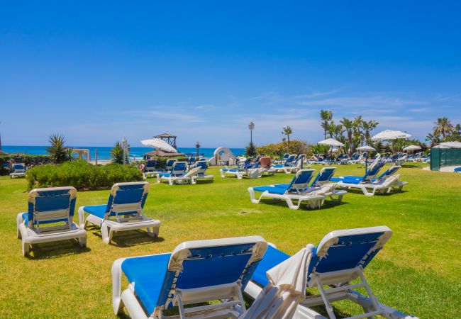 Apartment in Marbella - Cubo's Penthouse Cabopino Port Marbella +Parking
