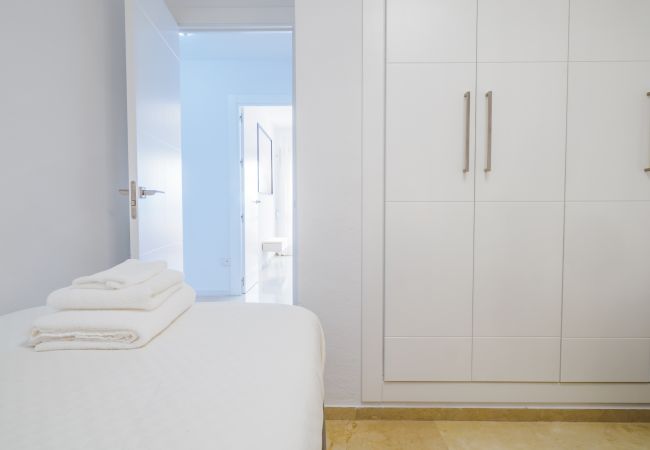 Apartment in Mijas Costa - Cubo's Torreoceano Family Beach