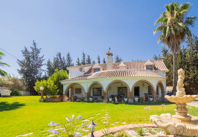 Villa in Alhaurín el Grande - Cubo's Villa Garden