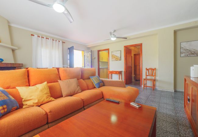 Cottage in Guaro - Cubo's Casa Rio Grande