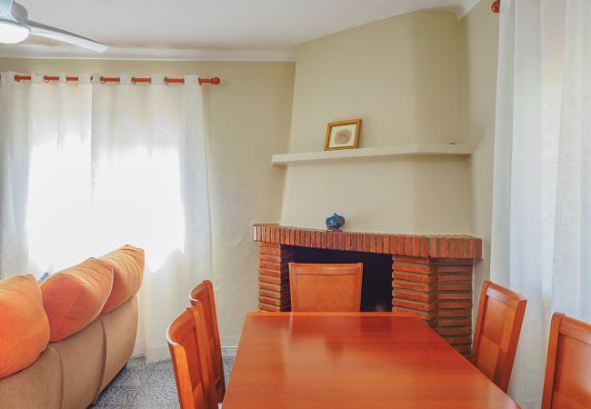 Cottage in Guaro - Cubo's Casa Rio Grande