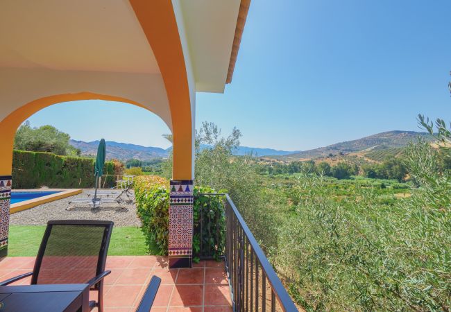 Cottage in Guaro - Cubo's Casa Rio Grande