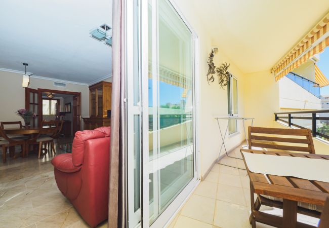 Apartment in Torremolinos - Cubo's Urban Brigitte Torremolinos & Parking