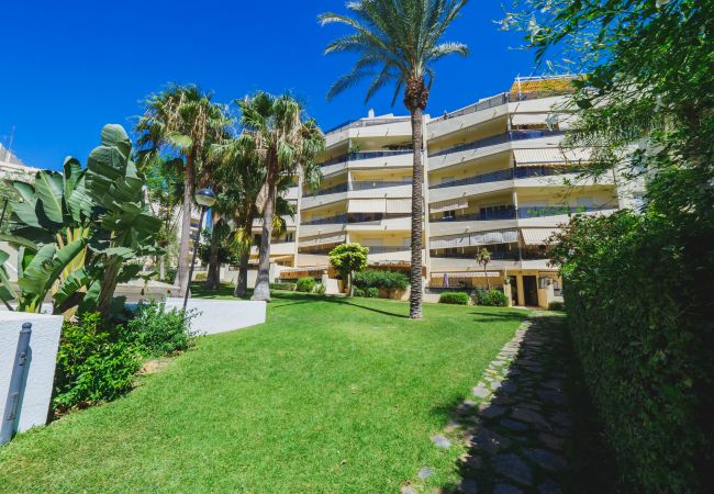 Apartment in Torremolinos - Cubo's Urban Brigitte Torremolinos & Parking