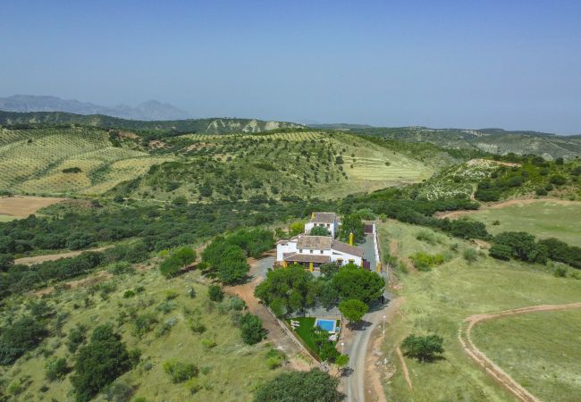 Rural house with pool in Archidona