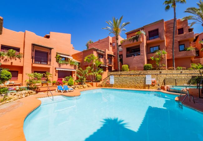 Communal pool of the apartment near the beach with parking included