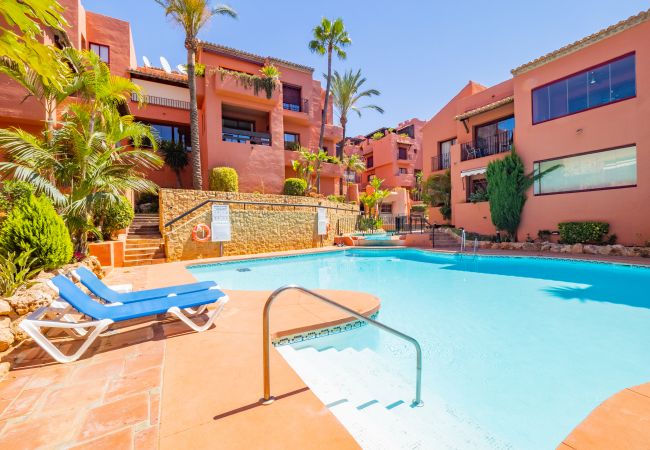 Apartment in Marbella - Cubo's Beach & Parking Jardines de Don Carlos