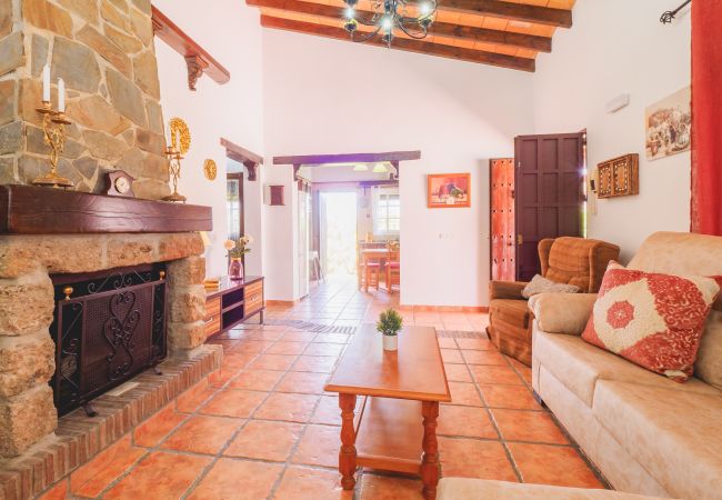 Cottage in Alhaurín el Grande - Cubo's Casa El Recreo de La Abuela