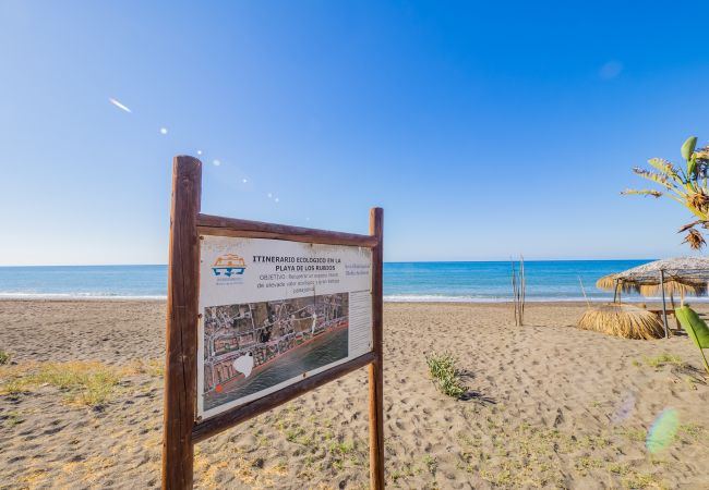 Rent by room in Torre de Benagalbon - Cubo's Hostal William's Sunny 1 with Breakfast
