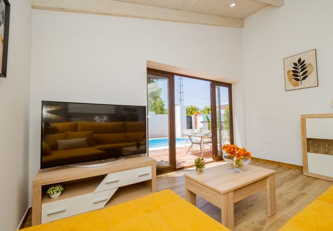 Cottage in Alhaurin de la Torre - Cubo's Finca La Graciosa