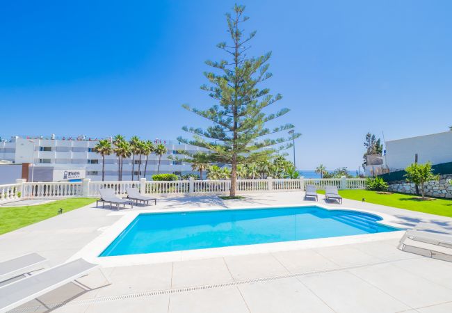 Villa in Benalmádena - Cubo's Beach Front Villa Benalmadena