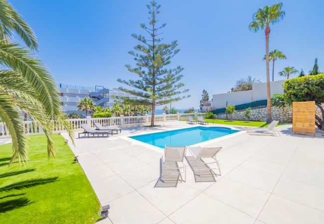 Villa in Benalmádena - Cubo's Beach Front Villa Benalmadena