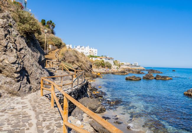Villa in Benalmádena - Cubo's Beach Front Villa Benalmadena