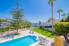 Villa in Benalmádena - Cubo's Beach Front Villa Benalmadena