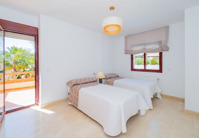 Villa in Coín - Cubo's Casa Ilios Los Nebrales