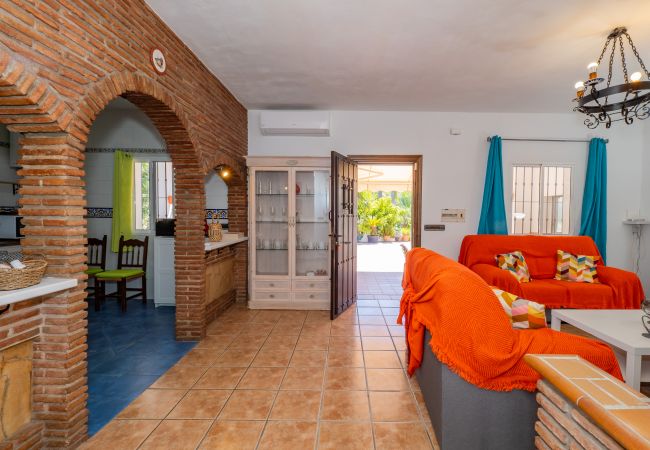 Cottage in Alhaurín el Grande - Cubo's Casa Vista Alegre