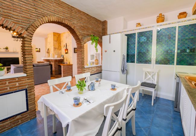 Cottage in Alhaurín el Grande - Cubo's Casa Vista Alegre