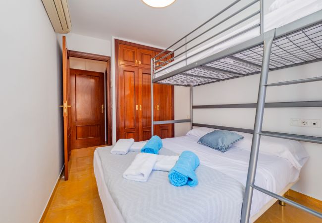 Apartment in Málaga - Cubo's Cuartelejo Malaga Apartment