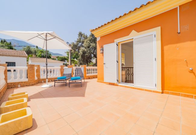 Cottage in Alhaurín el Grande - Cubo's Cicara Family Private Pool & Relax