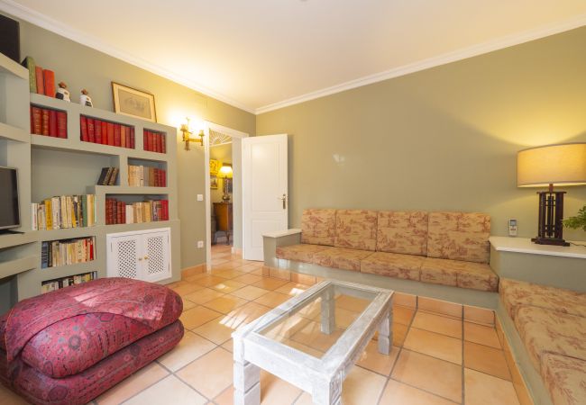Cottage in Guillena - Cubo's Quinta de los Cisnes & minigolf included