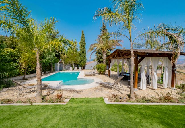Villa in Coín - Cubo's Villa Agua de Azahar