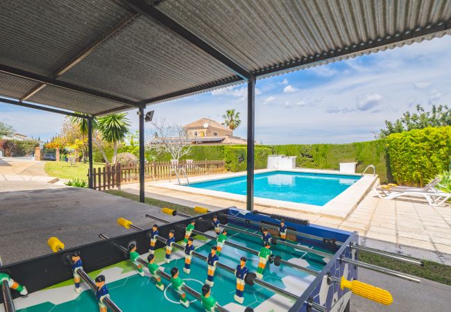 Cottage in Alhaurin de la Torre - Cubo's Pink Townhouse Los Manantiales